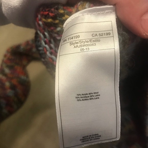 Roxy sweater - Picture 8 of 8